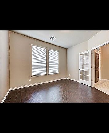 2nd image of 3616 Sadie Dr