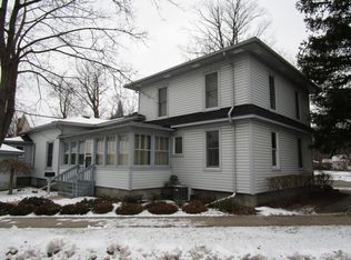 233 W Burnside St, Caro, MI 48723