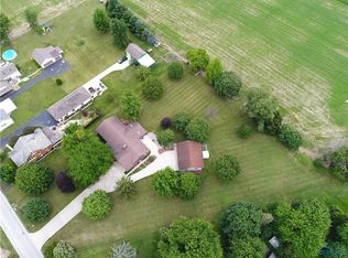 522 Hickory St, Pemberville, OH 43450