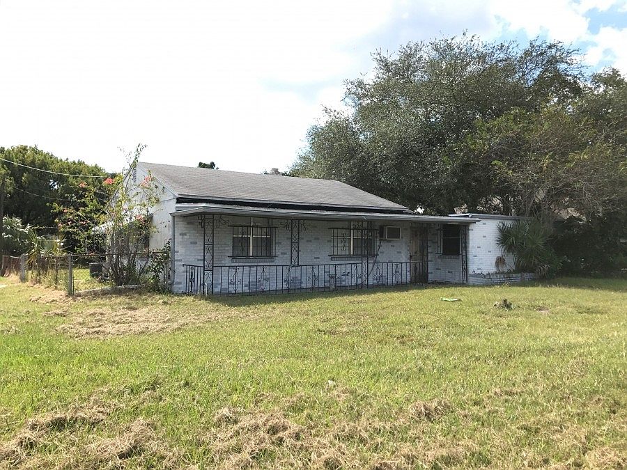 2nd image of 3002 W Cypress St