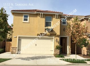 1532 N Sanders Ave, Clovis, CA 93619