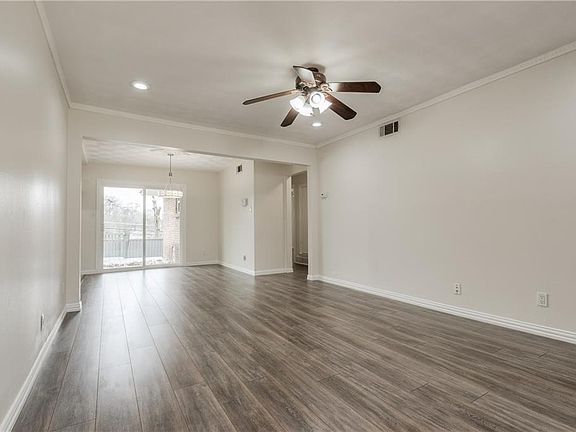 4th image of 9126 Clearwater Dr