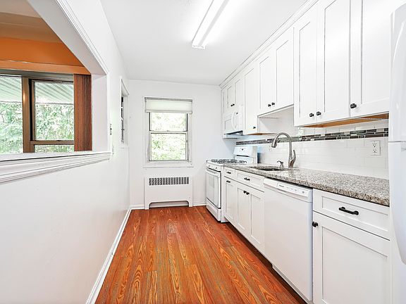 3rd image of 121 N Broadway APT 22C