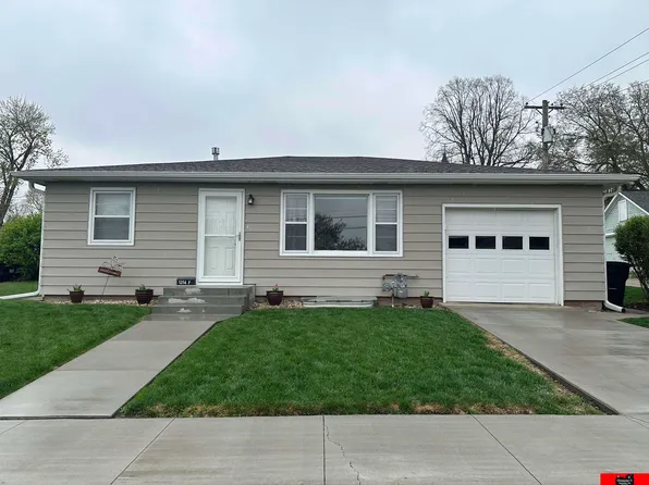 1314 F Ave E, Wisner, NE 68791