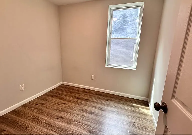 2808 Pomeroy Rd SE #1 — Photo 3