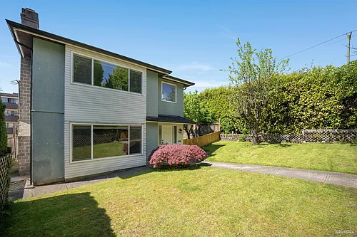 86XX Selkirk St Photo 1