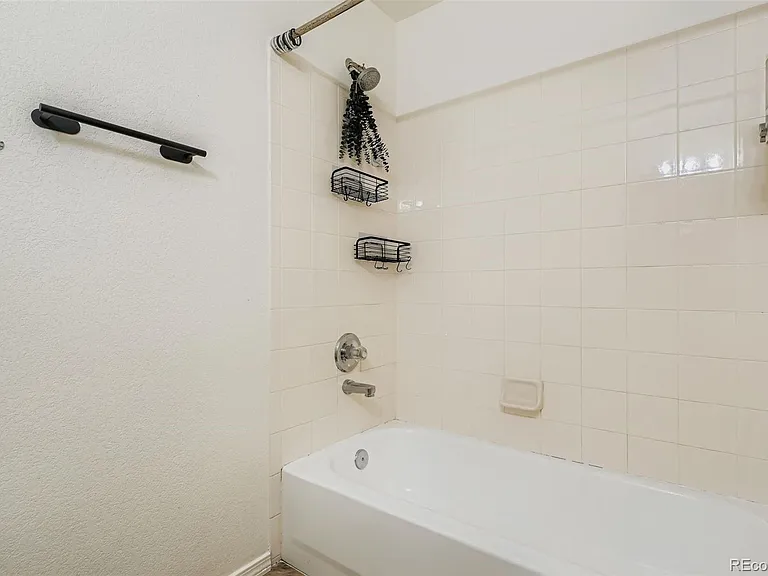 1159 S Waco St #C — Photo 17