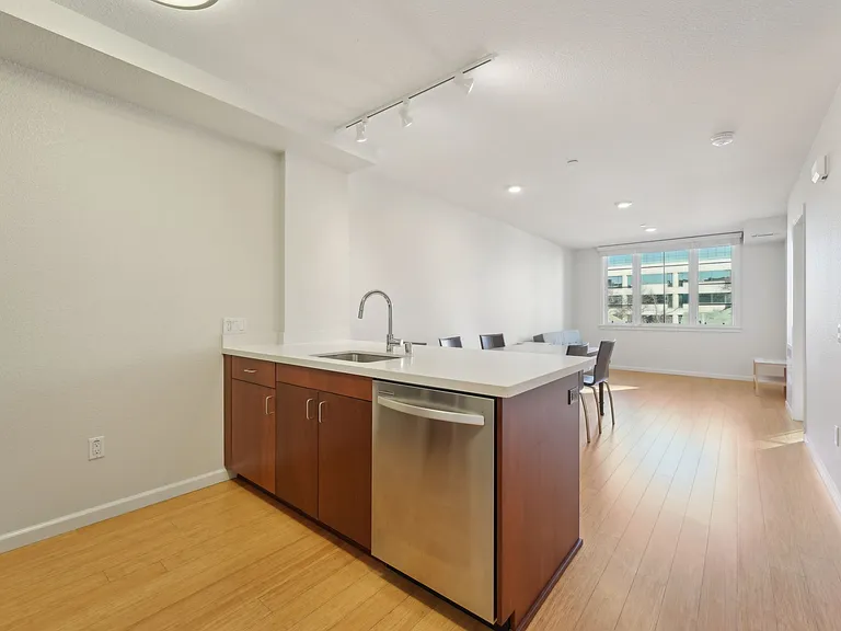 Addison Arts Apartments — Photo 88