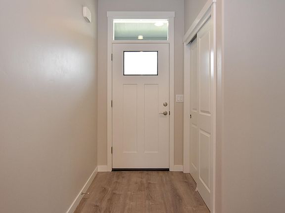 3rd image of 2340 SW 25th St