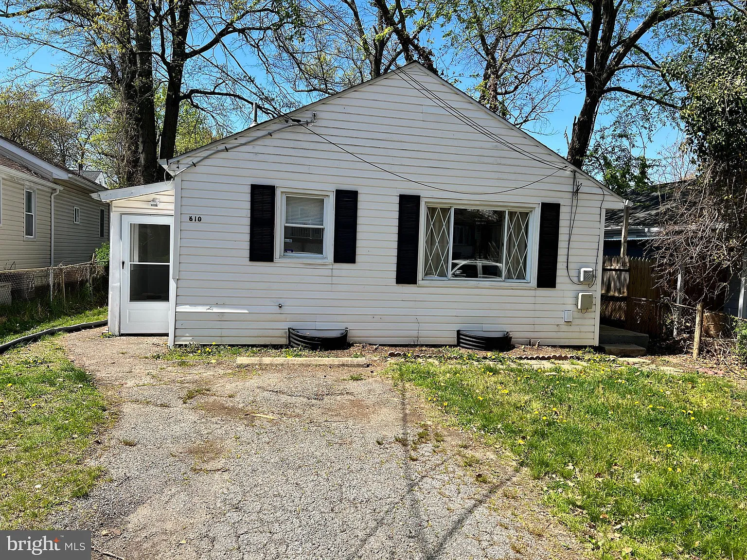 610 Fernleaf Ave photo 1