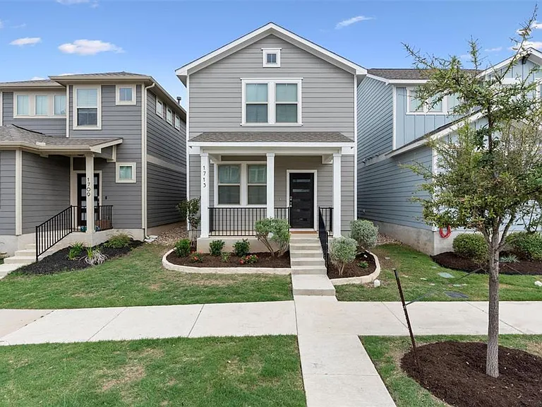 1713 Yaupon Grove Ln — Photo 1