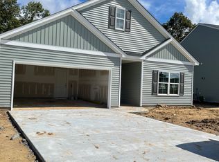 222 Hyrne Dr, Goose Creek, SC 29445