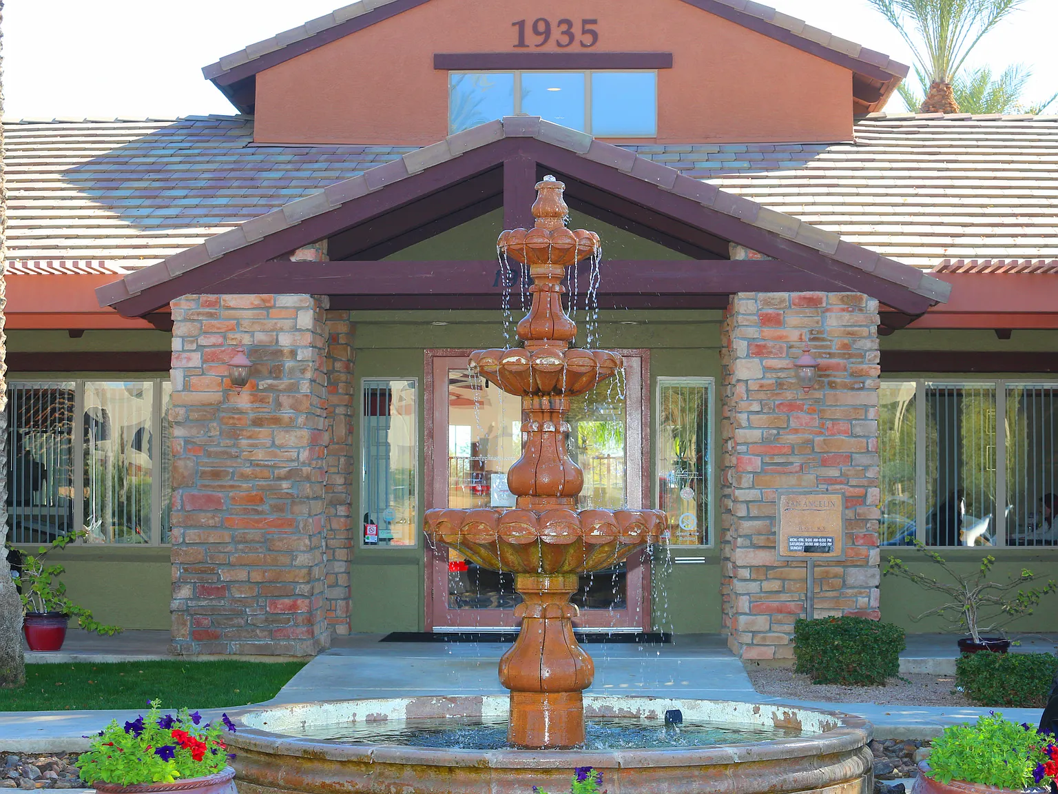 San Angelin Apartments — Photo 3