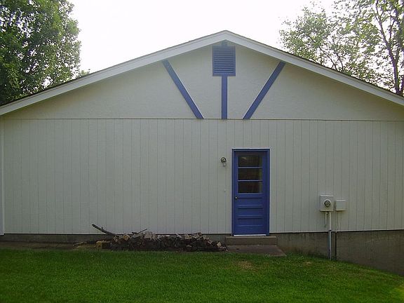 Right side. garage door