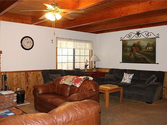3rd image of 41542 Comstock Ln