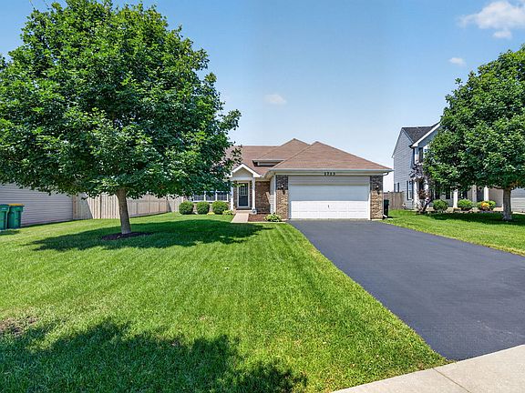 3rd image of 1713 Aaron Ln