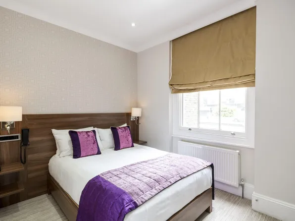 146 W 82nd St, New York, NY 10024