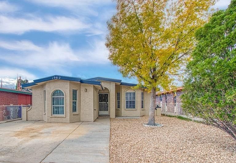 1st image of 1062 Green Lilac Cir