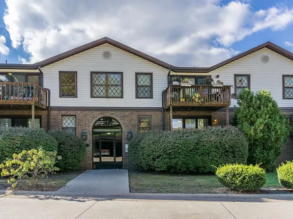 604 Queensway Ct, Cold Spring, KY 41076