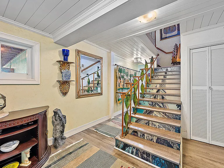 12140 SE Indian River Dr N — Photo 43