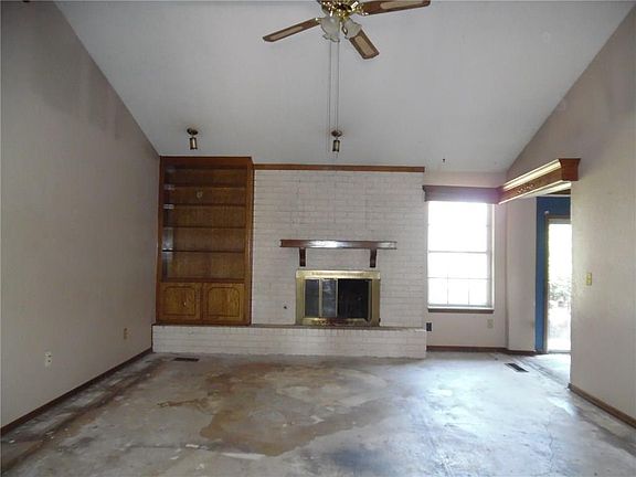 2nd image of 11719 Sagamore Dr