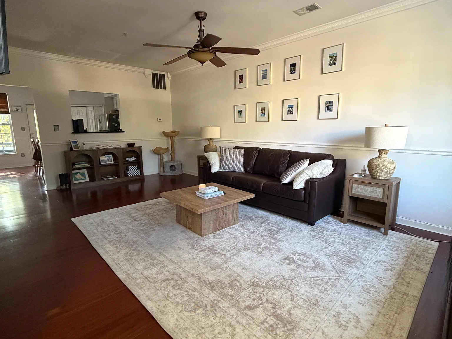 3 bed, 2.5 bath, 1524 sqft, $2,700 — Photo 2