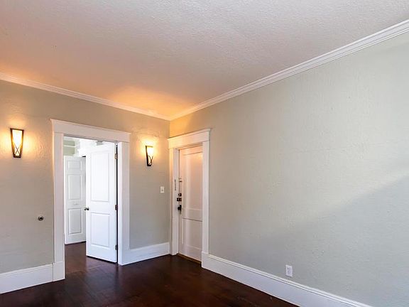 3rd image of 2116 Herschel St