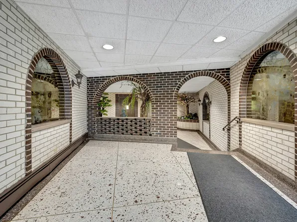 Elide House (2 Park)