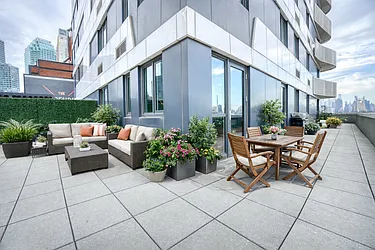 24-16 Queens Plaza South, #7B