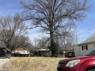 2740 Sanford Ave, Alton, IL 62002