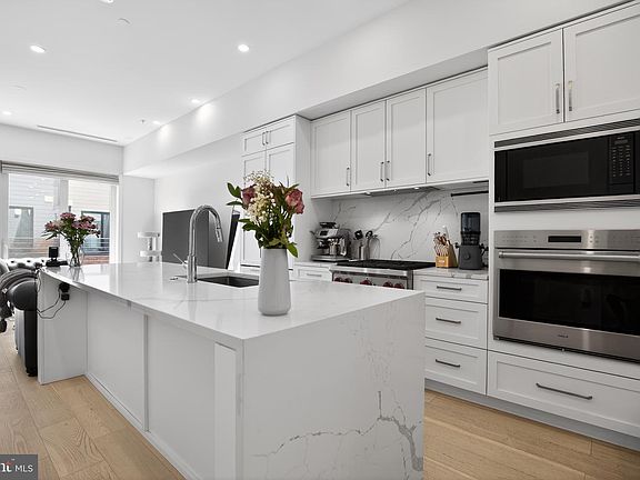 4th image of 117 N 23rd St