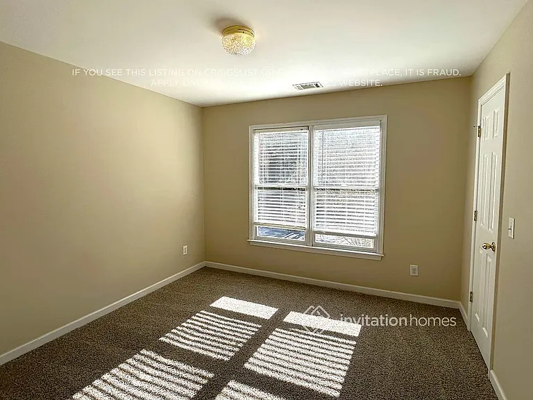 504 Woodbrook Ln — Photo 11