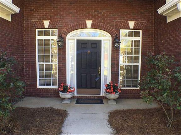 4th image of 216 Knob Hill Dr
