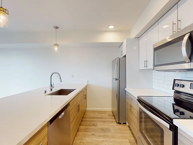 Reverie on Beacon Hill! Modern city living! — Photo 9