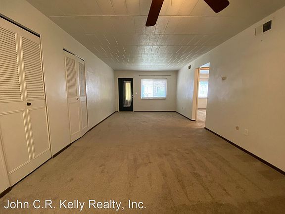 4th image of 304 3rd St #9