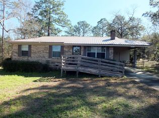 414 Pinewood Dr, Defuniak Springs, FL 32433