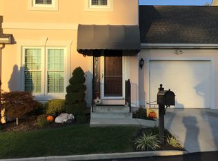 202 Westminster Dr, Wheeling, WV