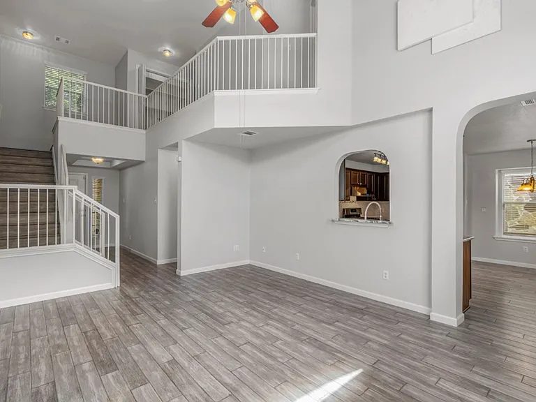 11502 Johnny Weismuller Ln — Photo 7