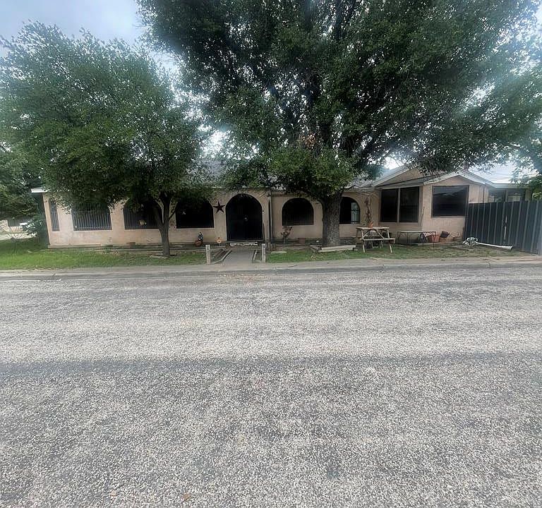 1st image of 2817 San Antonio St