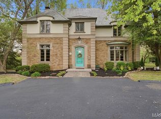 22 Country Club Pl, Belleville, IL