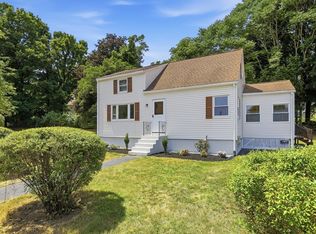 2 Douglas Ter, Lowell, MA 01852