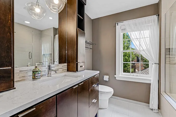 5062 N Larkin St — Photo 14