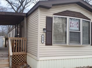 629 Courtland Ln, Muskegon, MI 49442
