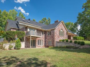 712 W 42nd St, Joplin, MO 64804