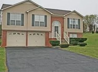 119 Westfield Dr, Columbia, TN 38401