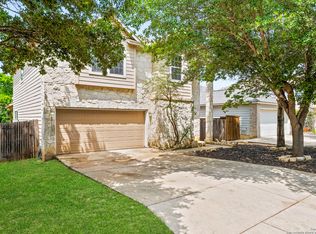 6211 Spotters Rdg, San Antonio, TX 78233