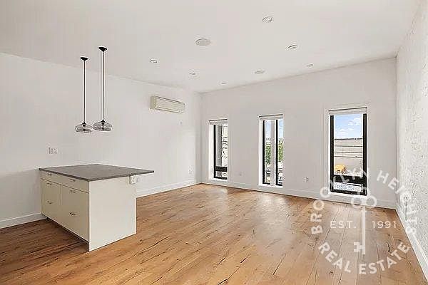1st image of 242 Van Brunt St #2
