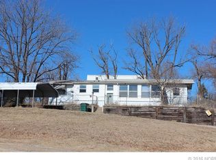 402 Ridge Dr, Sand Springs, OK 74063