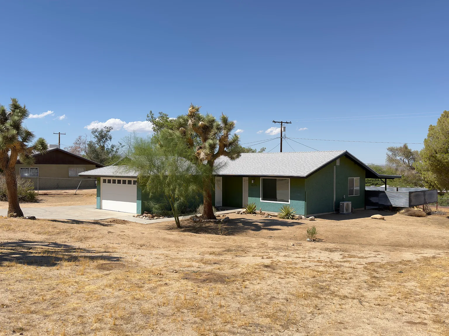 2 bed, 1000 sqft, $2,100 — Photo 1