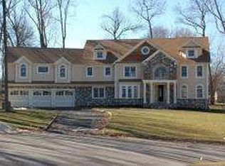 4 Julia Ct, Scotch Plains, NJ 07076